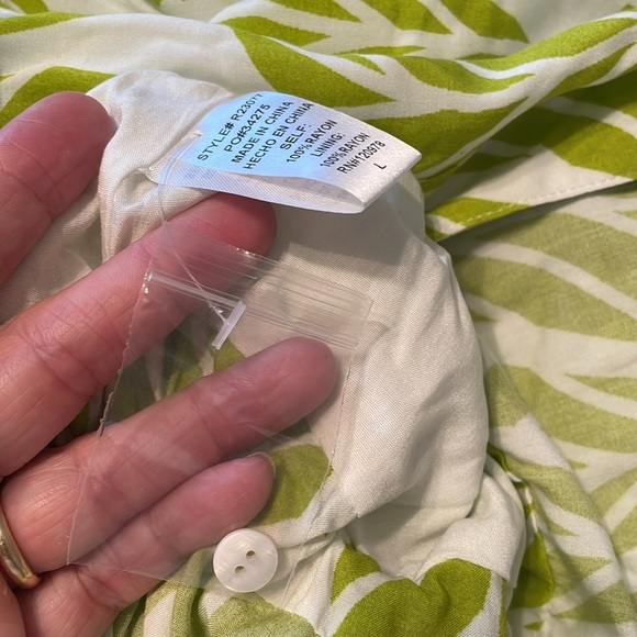 Entro Destination Jumpsuit Green Leaf Print Tropical Vacation Resort NWT Large - Picture 10 of 10